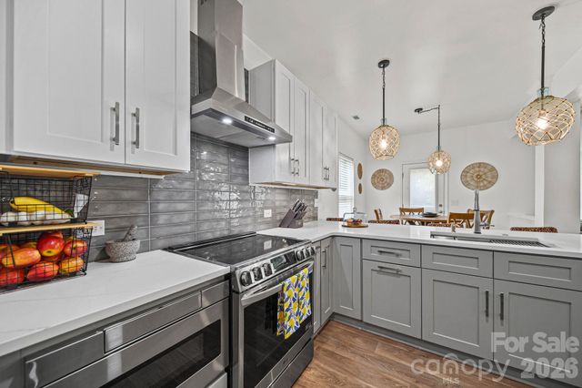 14042 Clayborn Street, Midland, NC 28107