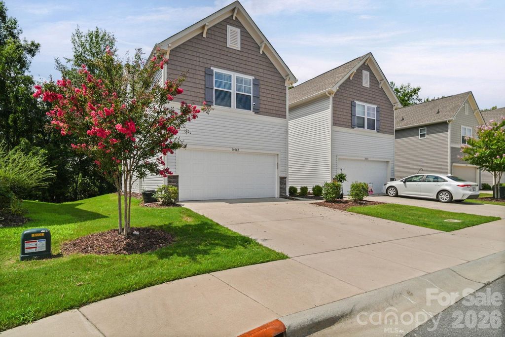 14042 Clayborn Street, Midland, NC 28107