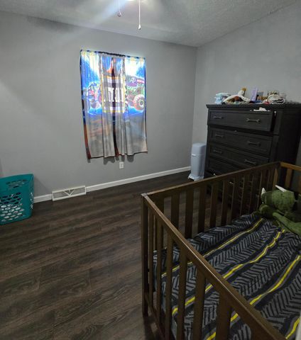 1463 Old Hwy 90, Bronston, KY 42518