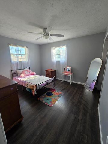 1463 Old Hwy 90, Bronston, KY 42518
