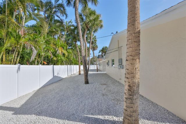 722-724 1ST STREET, Indian Rocks Beach, FL 33785