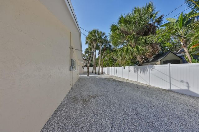 722-724 1ST STREET, Indian Rocks Beach, FL 33785