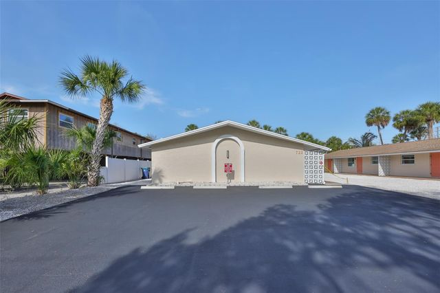 722-724 1ST STREET, Indian Rocks Beach, FL 33785