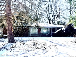 25101 W Chicago Road, Redford Charter Township, MI 48239