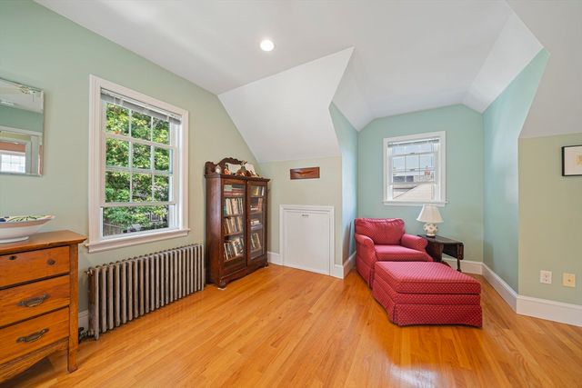 272 Belmont St, Quincy, MA 02170