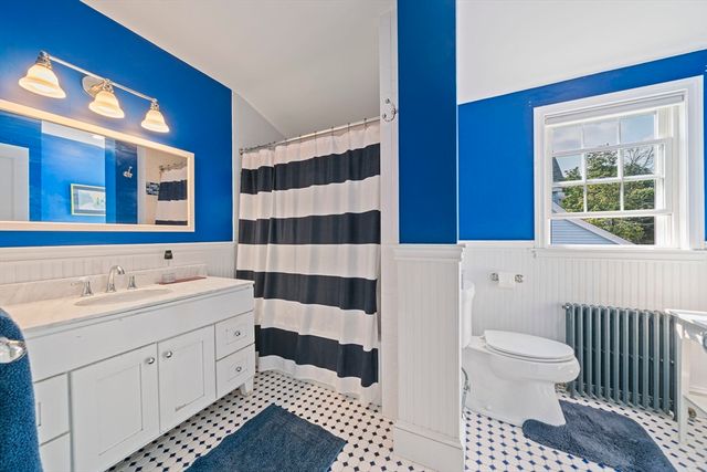 272 Belmont St, Quincy, MA 02170