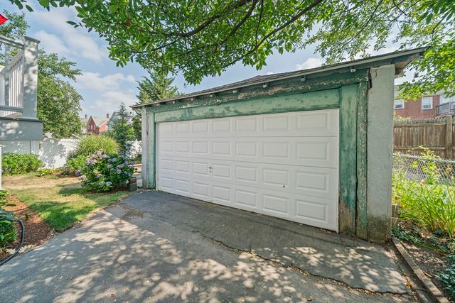 272 Belmont St, Quincy, MA 02170