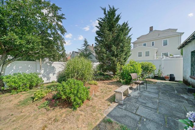 272 Belmont St, Quincy, MA 02170