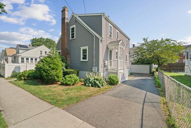 272 Belmont St, Quincy, MA 02170