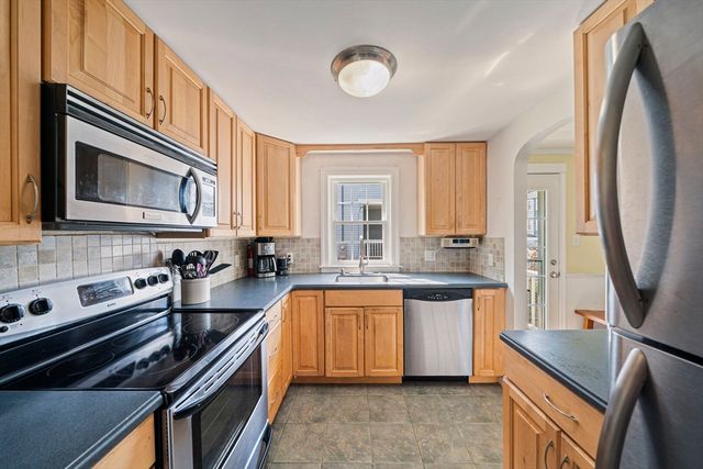 272 Belmont St, Quincy, MA 02170