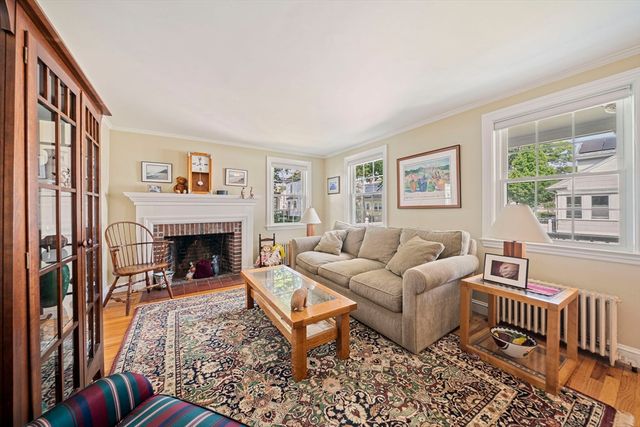 272 Belmont St, Quincy, MA 02170