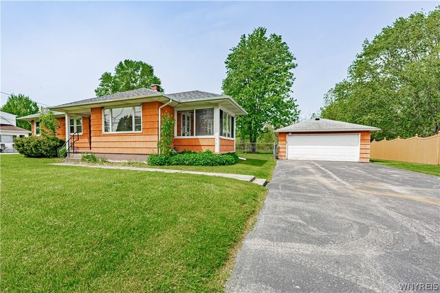 7132 Nash Road, Wheatfield, NY 14120