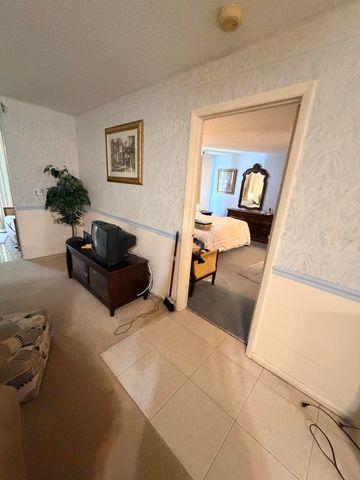 7640 NW 18TH Street 104, Margate, FL 33063