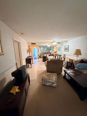 7640 NW 18TH Street 104, Margate, FL 33063
