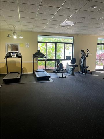 3300 FOX CHASE CIRCLE N 226, Palm Harbor, FL 34683