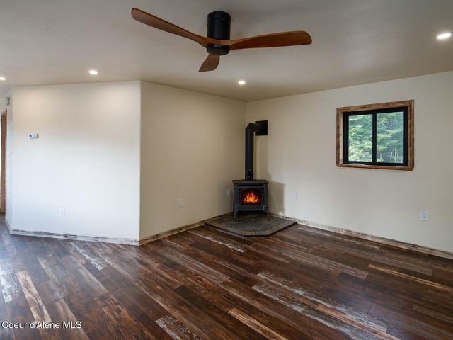 49 Zig Zag Way, Athol, ID 83801