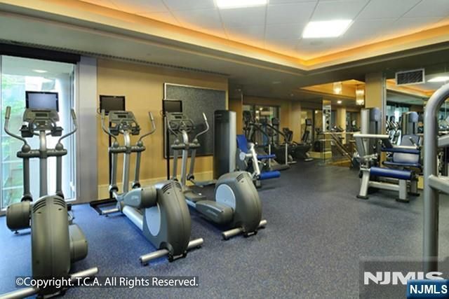 8100 River Road 706, North Bergen, NJ 07047