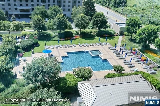 8100 River Road 706, North Bergen, NJ 07047