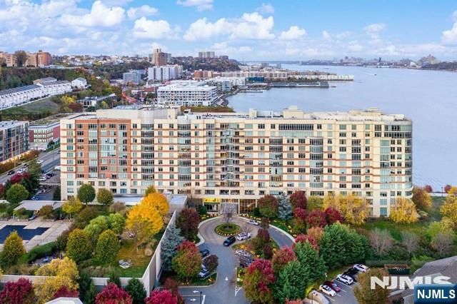 8100 River Road 706, North Bergen, NJ 07047