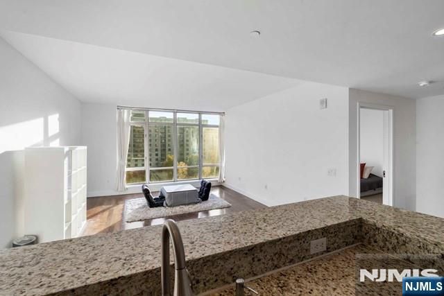 8100 River Road 706, North Bergen, NJ 07047