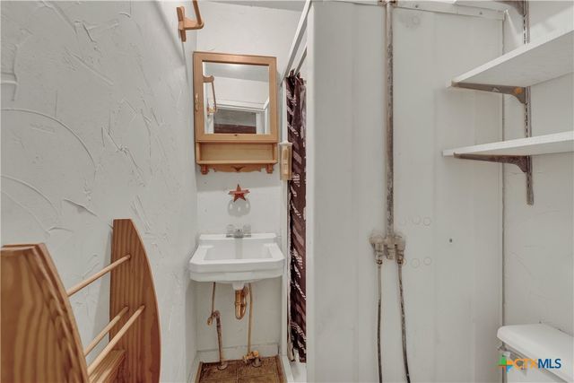 1244 W Bridge Street, New Braunfels, TX 78130