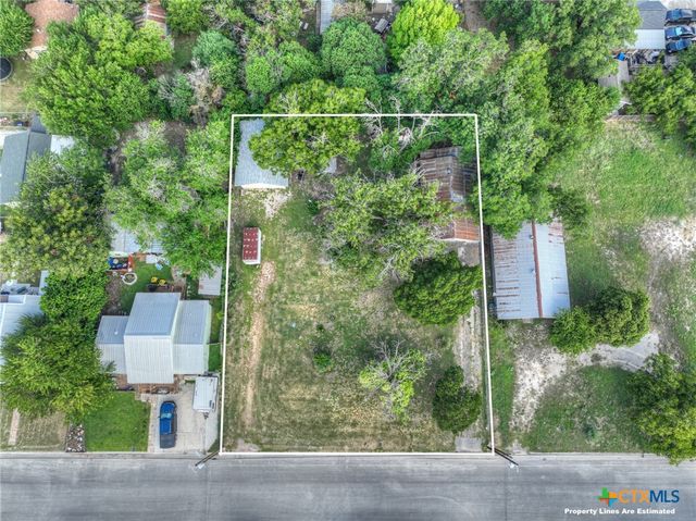 1244 W Bridge Street, New Braunfels, TX 78130