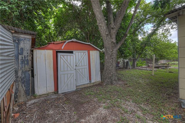1244 W Bridge Street, New Braunfels, TX 78130