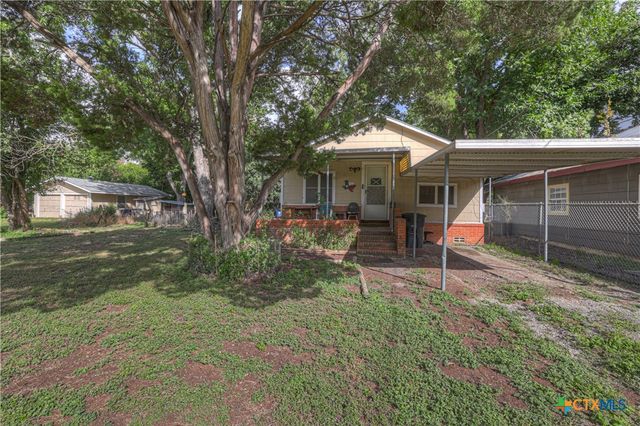 1244 W Bridge Street, New Braunfels, TX 78130