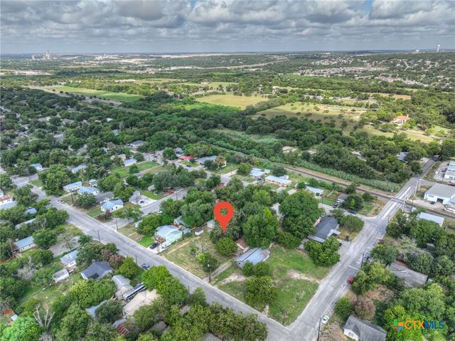 1244 W Bridge Street, New Braunfels, TX 78130