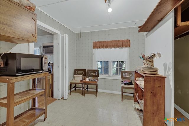 1244 W Bridge Street, New Braunfels, TX 78130