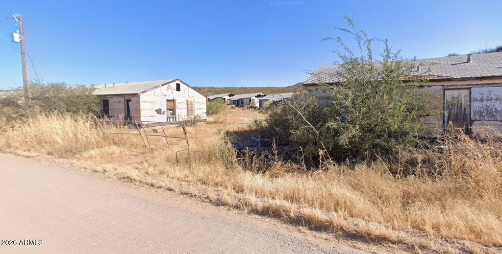 Image 5 of property listing at 0 N hunt Trail 1, Huachuca City, AZ 85616