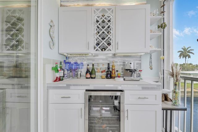 1820 New Palm Way 202, Boynton Beach, FL 33435