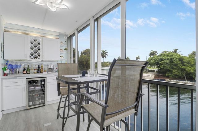 1820 New Palm Way 202, Boynton Beach, FL 33435