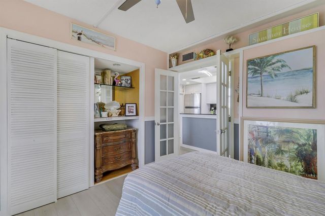 1820 New Palm Way 202, Boynton Beach, FL 33435