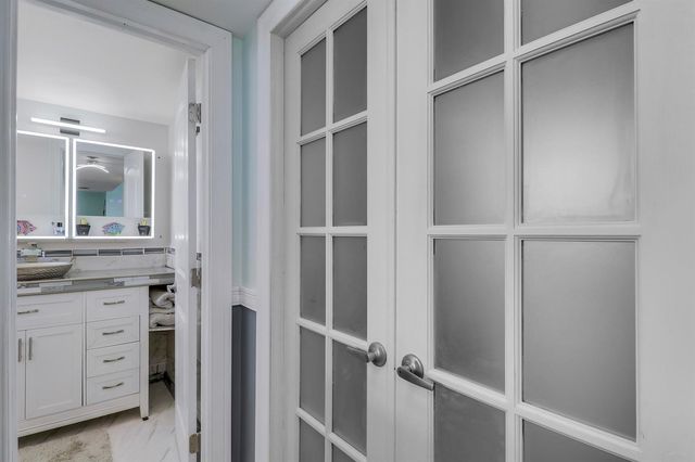 1820 New Palm Way 202, Boynton Beach, FL 33435