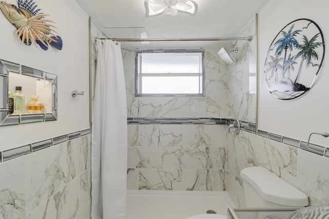 1820 New Palm Way 202, Boynton Beach, FL 33435