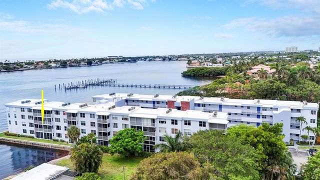 1820 New Palm Way 202, Boynton Beach, FL 33435
