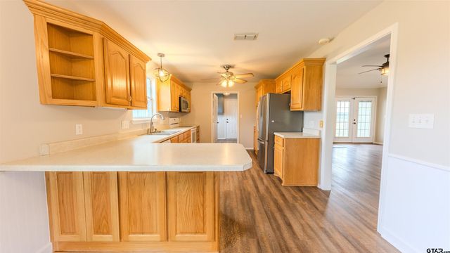 5300 N State Highway 37, Winnsboro, TX 75494