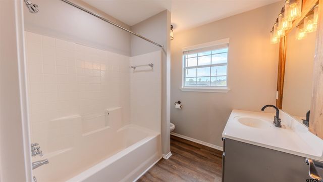 5300 N State Highway 37, Winnsboro, TX 75494