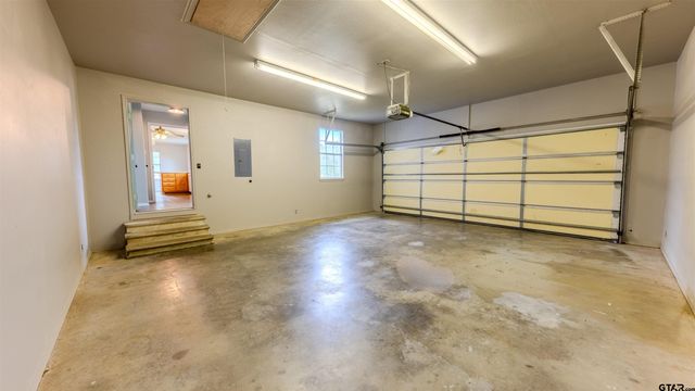 5300 N State Highway 37, Winnsboro, TX 75494