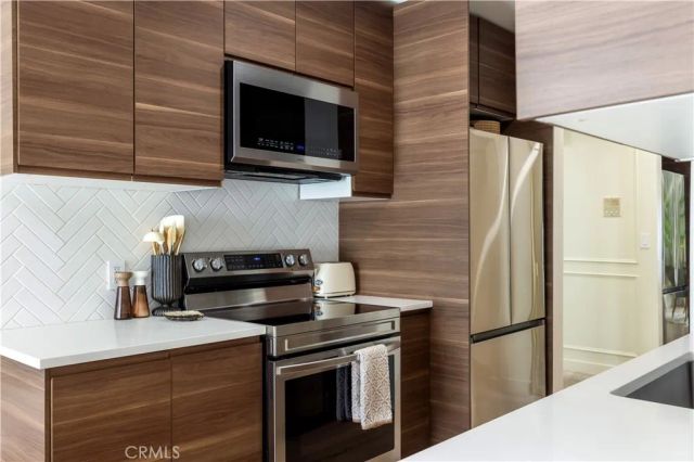 1735 N Fuller Avenue 445, Los Angeles, CA 90046