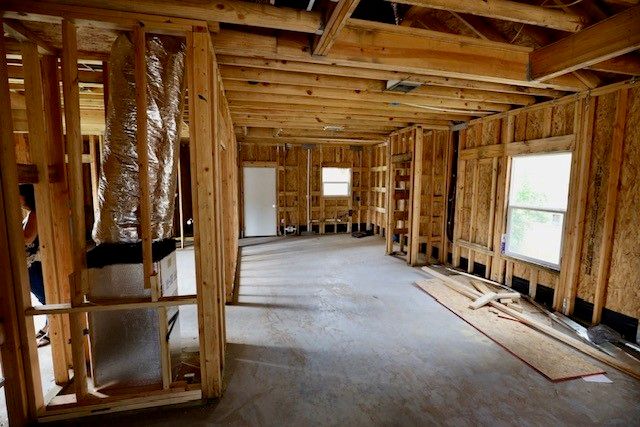 810 Saint Joseph St, Alice, TX 78332