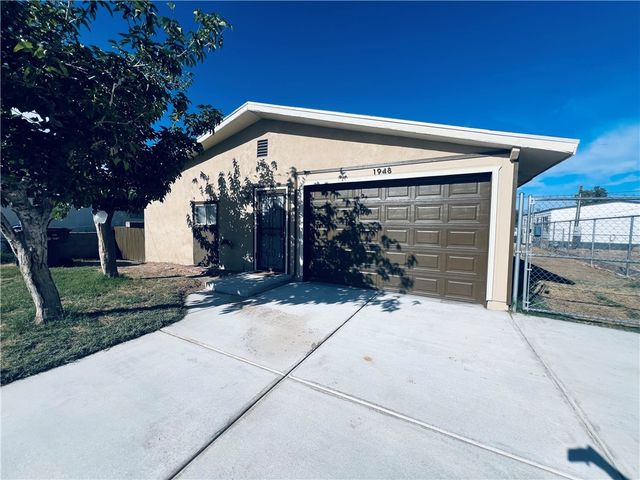 1948 Castleberry Lane, Bullhead City, AZ 86442