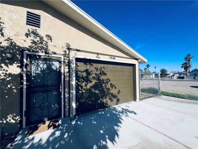 1948 Castleberry Lane, Bullhead City, AZ 86442