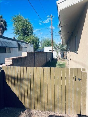 1948 Castleberry Lane, Bullhead City, AZ 86442