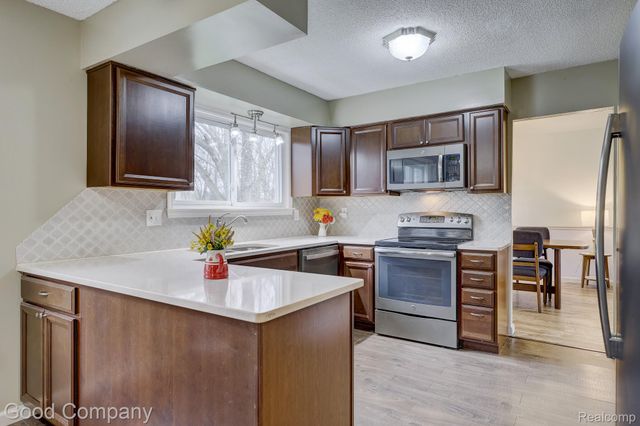 42293 Saltz Road, Canton Charter Township, MI 48187