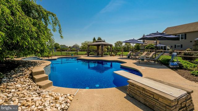 4805 CHESHIRE RD, Doylestown, PA 18902