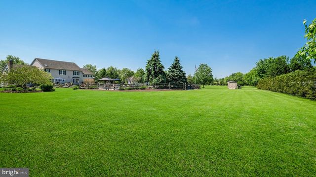 4805 CHESHIRE RD, Doylestown, PA 18902