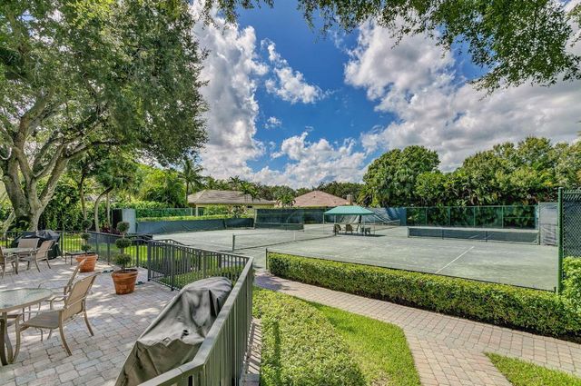 18240 SE Heritage Drive, Tequesta, FL 33469