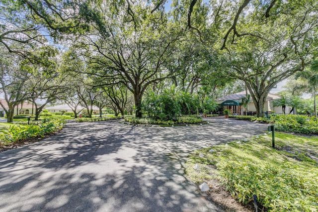 18240 SE Heritage Drive, Tequesta, FL 33469